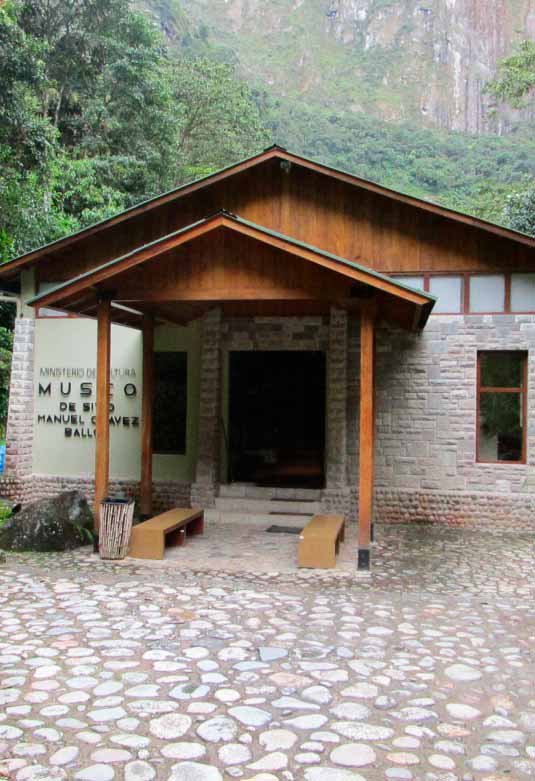 Museo de Sitio Manuel Chávez Ballón